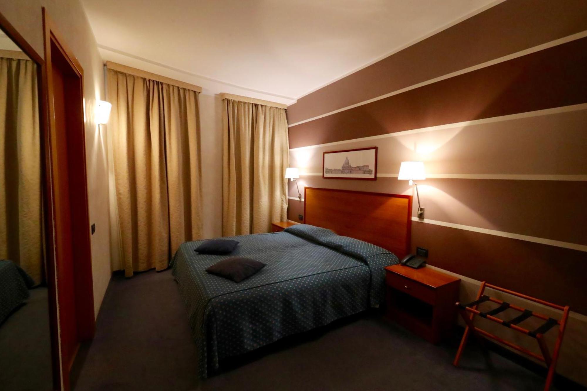 Classic Hotel Tulipano Терни Экстерьер фото