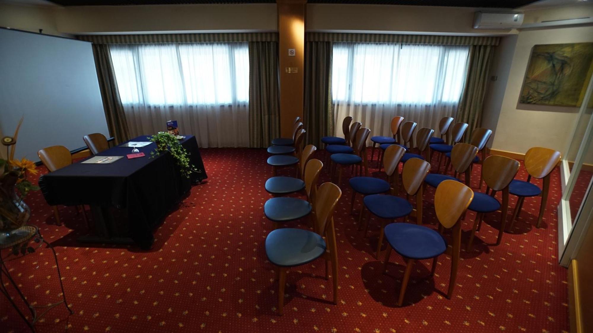 Classic Hotel Tulipano Терни Экстерьер фото