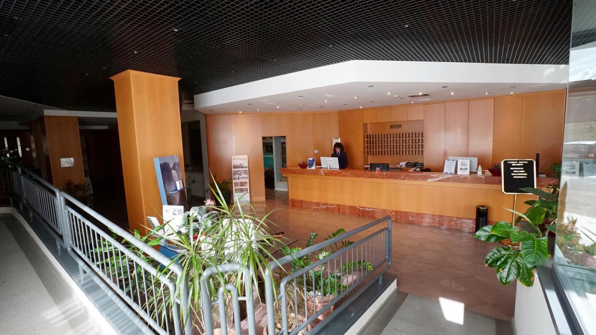 Classic Hotel Tulipano Терни Экстерьер фото