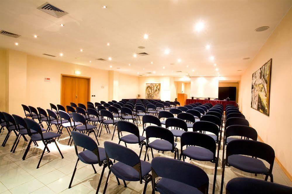 Classic Hotel Tulipano Терни Экстерьер фото